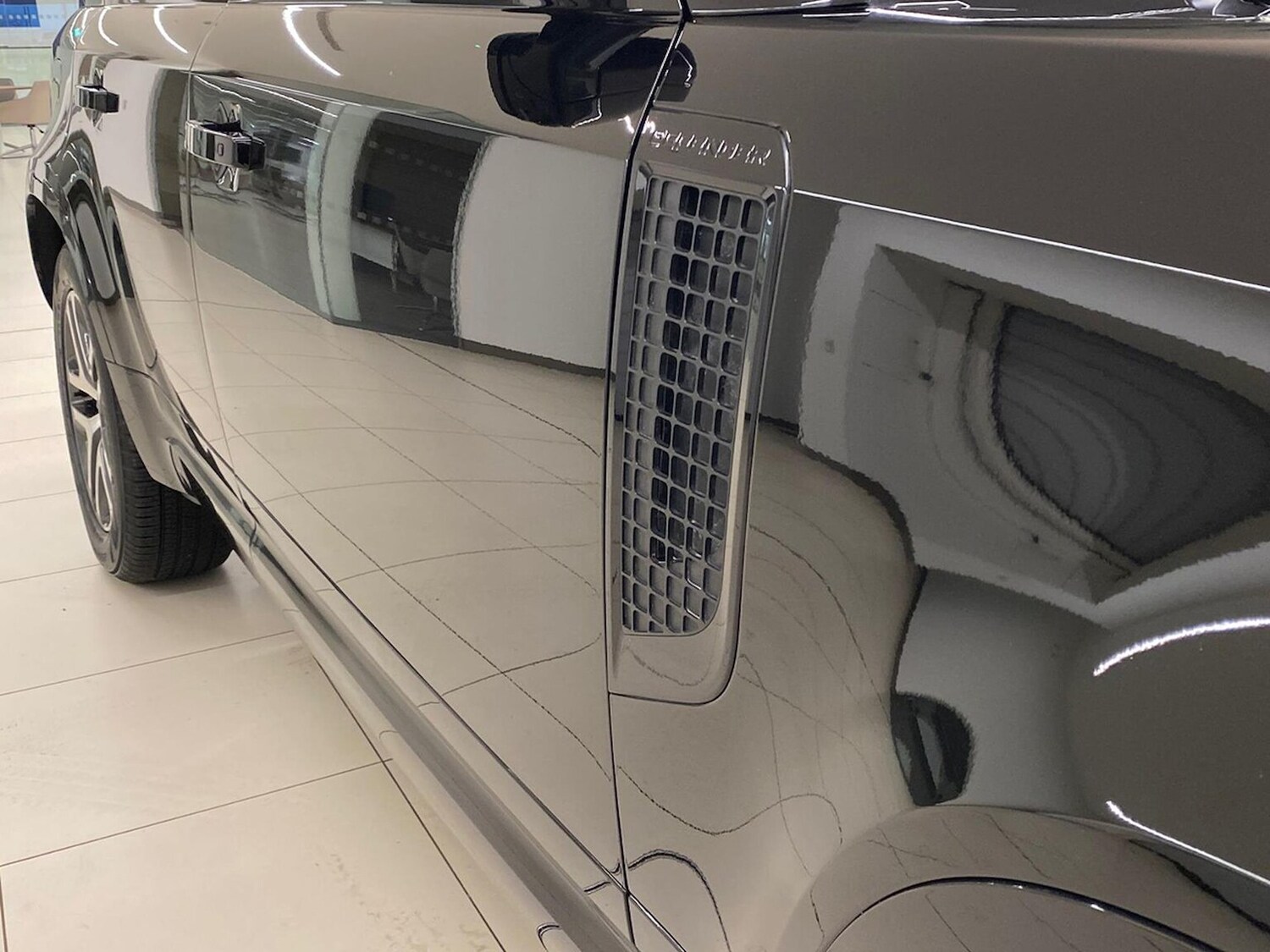 Used Land Rover Defender 2022 for sale - 77528890: Photo 32