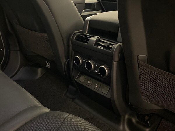 Used Land Rover Defender 2024 for sale - 76030468: Photo 18