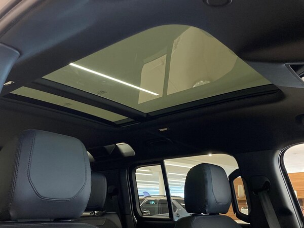 Used Land Rover Defender 2024 for sale - 76030468: Photo 21