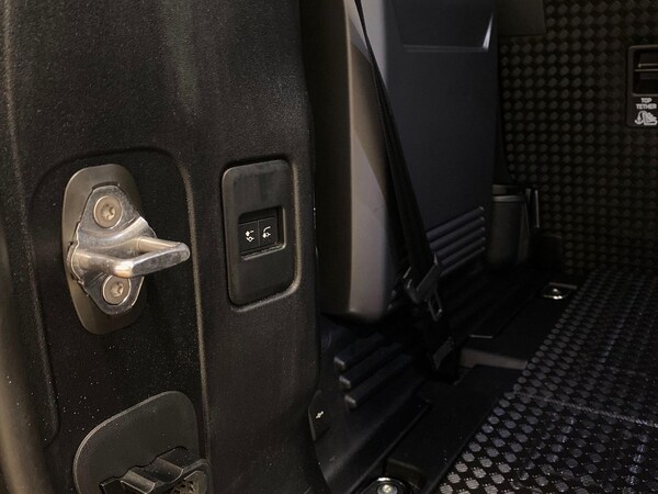Used Land Rover Defender 2024 for sale - 76030468: Photo 27