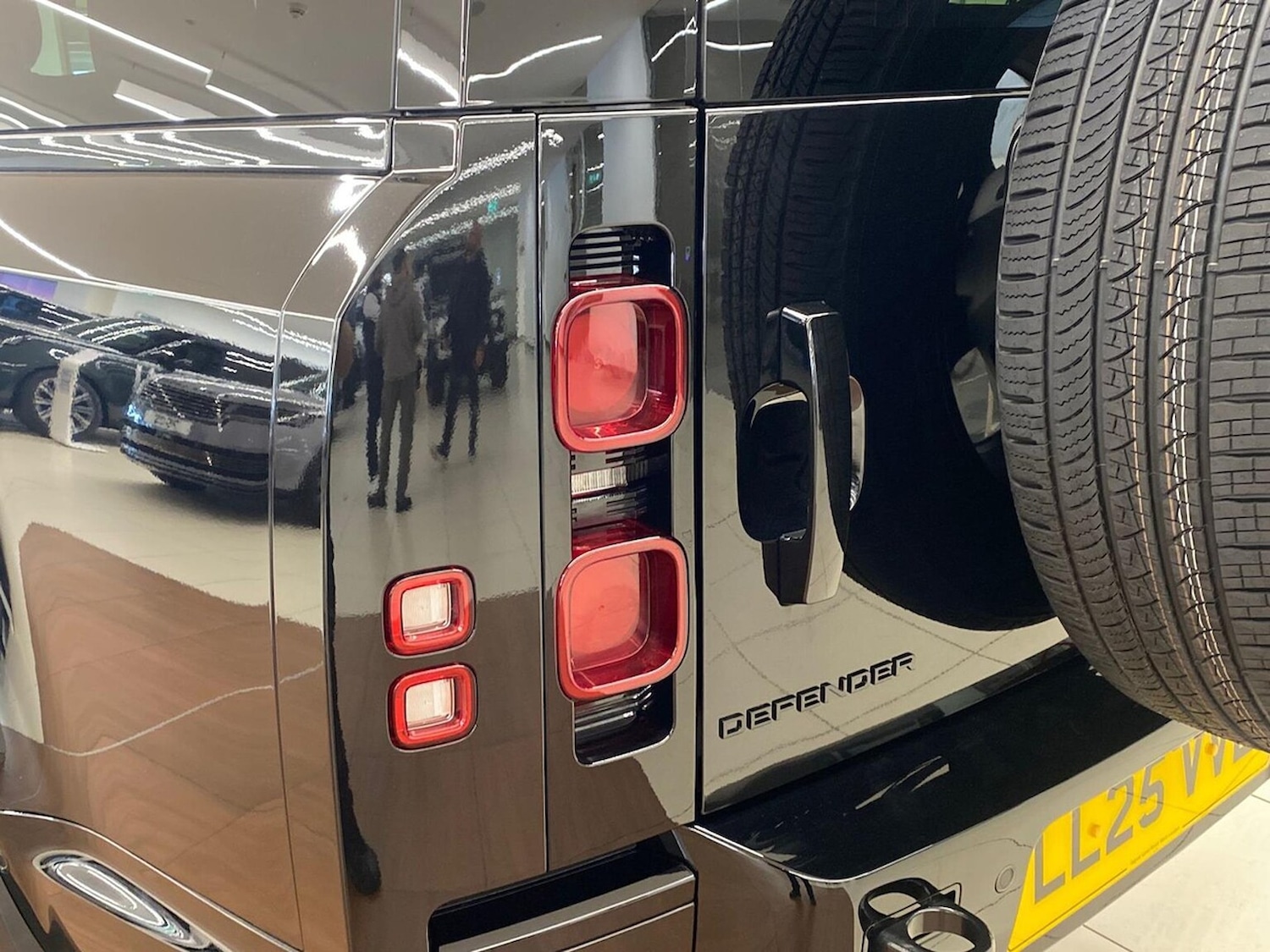 Used Land Rover Defender 2025 for sale - 76365093: Photo 26