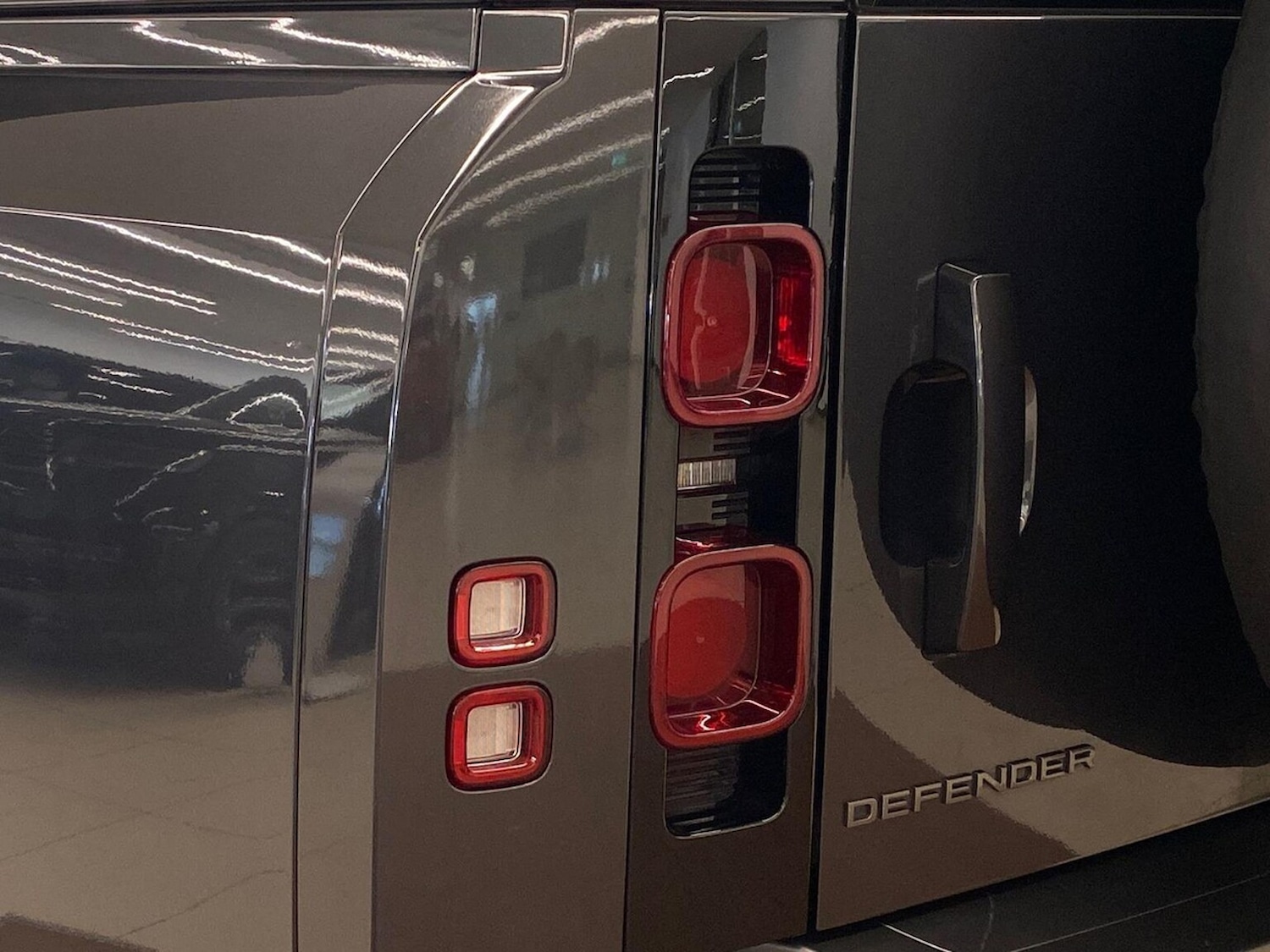 Used Land Rover Defender 2024 for sale - 78191498: Photo 21