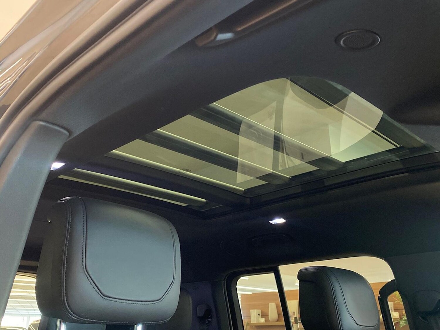 Used Land Rover Defender 2024 for sale - 78191498: Photo 23