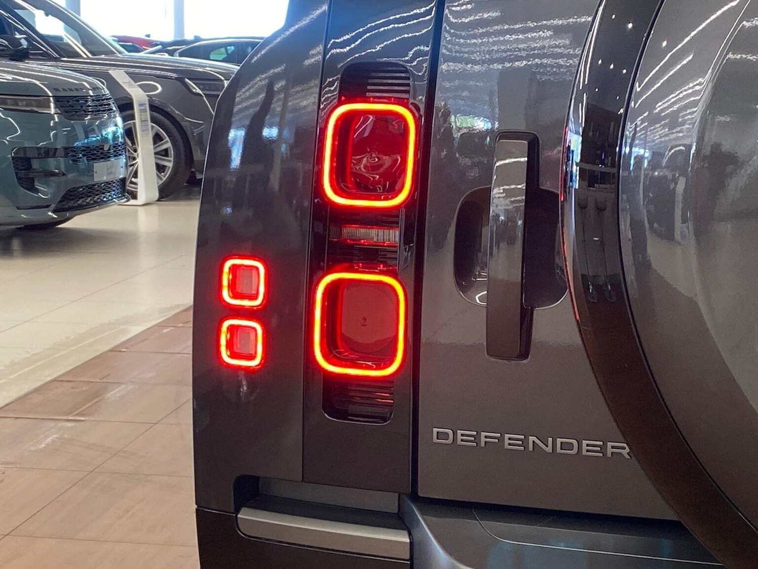 Used Land Rover Defender 2024 for sale - 78191498: Photo 38