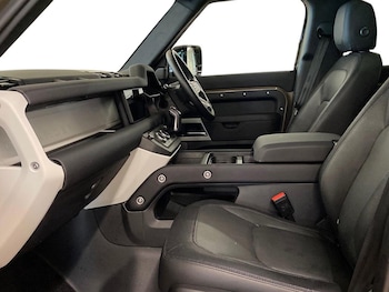 Used Land Rover Defender 2024 for sale - 75490966: Photo