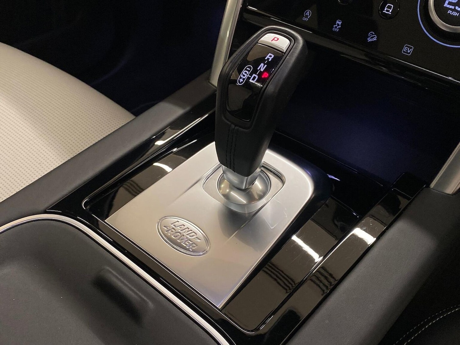 Used Land Rover Discovery Sport 2021 for sale - 77097004: Photo 15