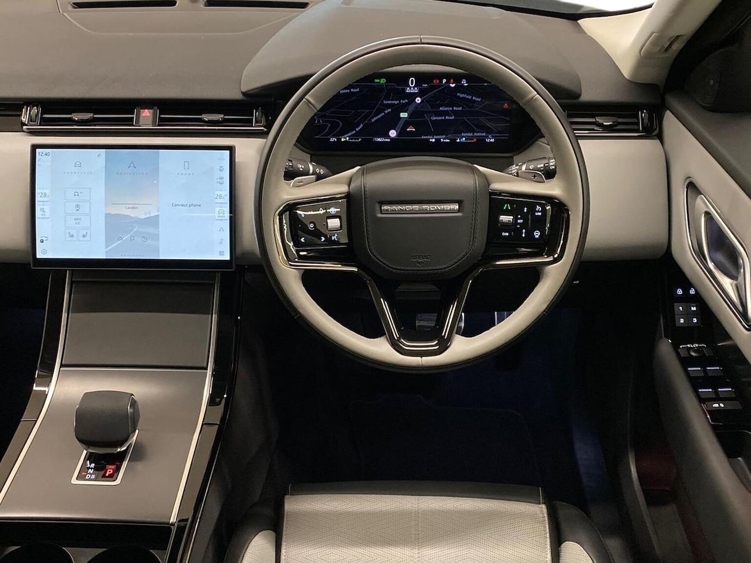 Used Land Rover Range Rover Velar 2024 for sale - 76650251: Photo 15