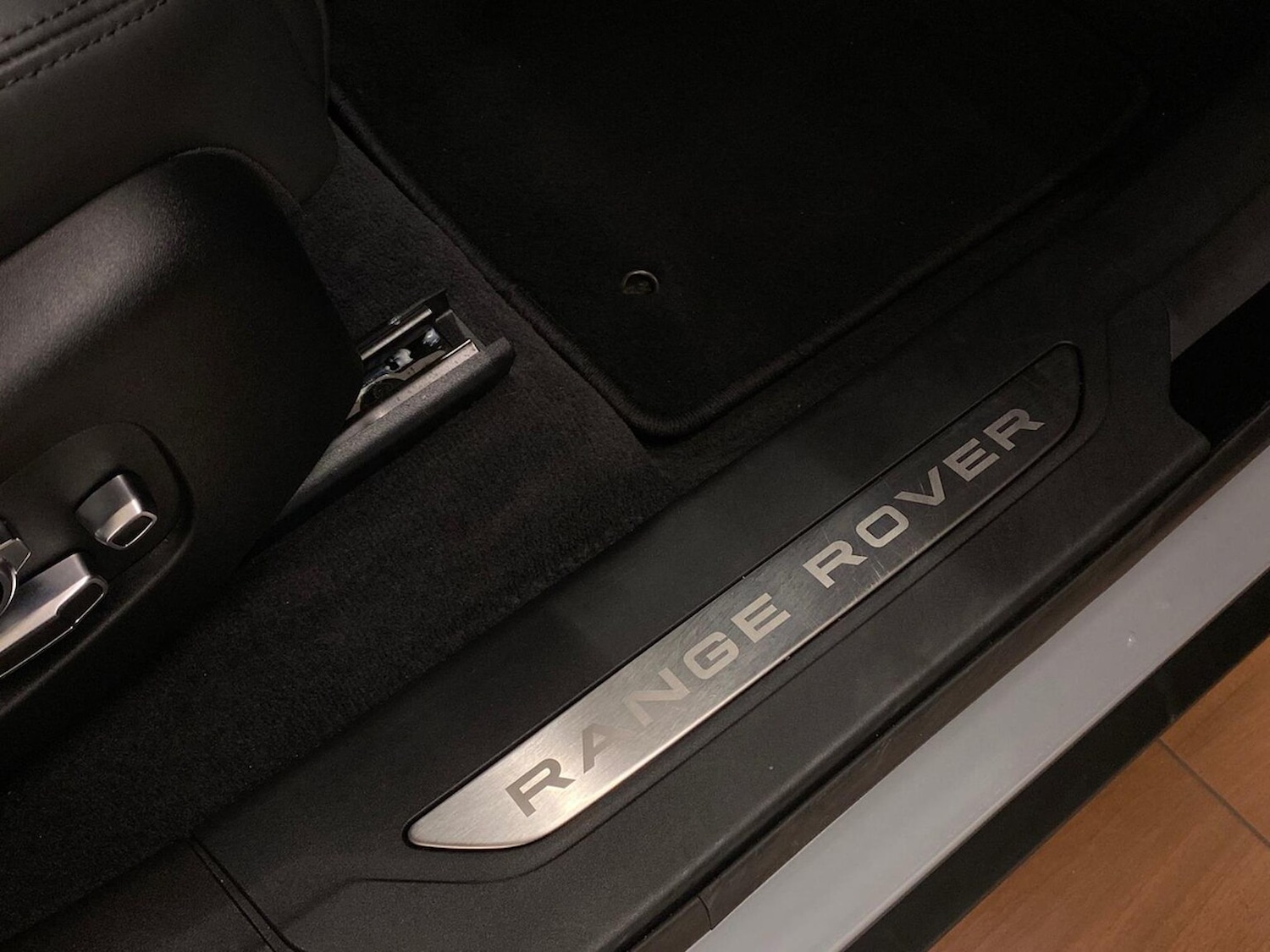 Used Land Rover Range Rover Velar 2024 for sale - 76650251: Photo 32