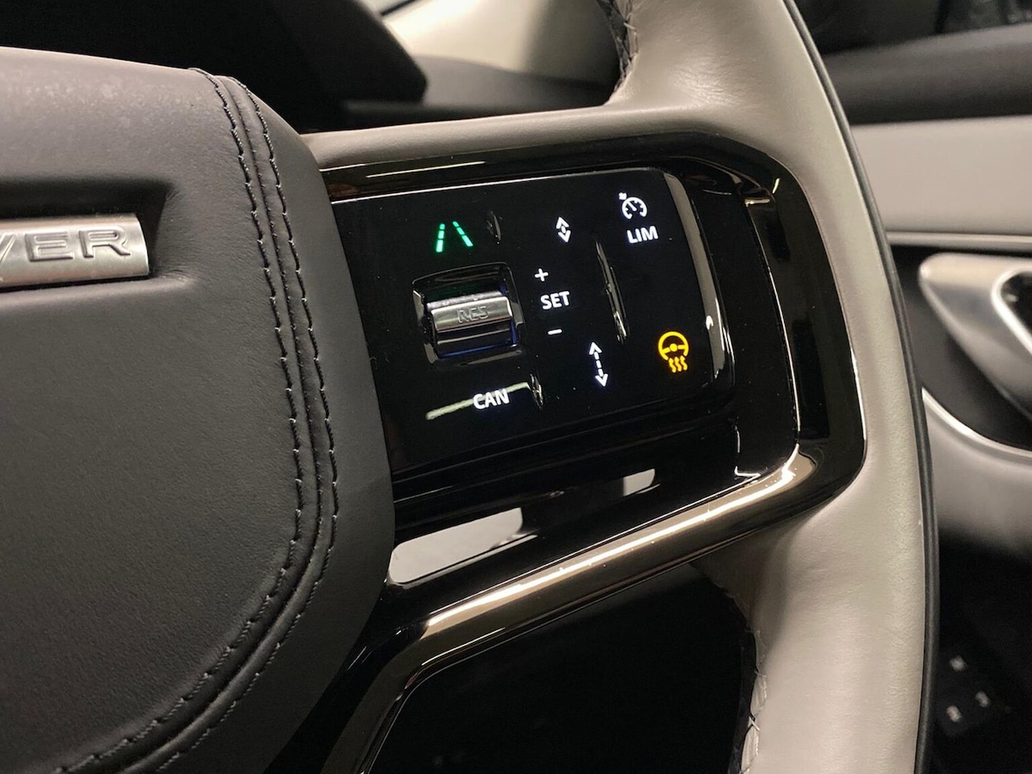 Used Land Rover Range Rover Velar 2024 for sale - 76650251: Photo 34