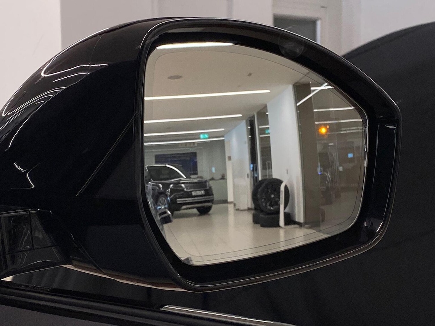 Used Land Rover Range Rover Velar 2024 for sale - 76650251: Photo 37