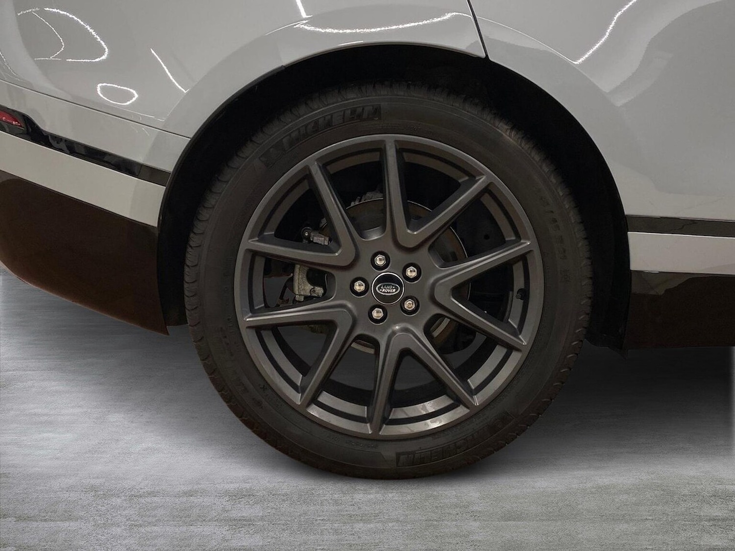 Used Land Rover Range Rover Velar 2024 for sale - 76650251: Photo 8