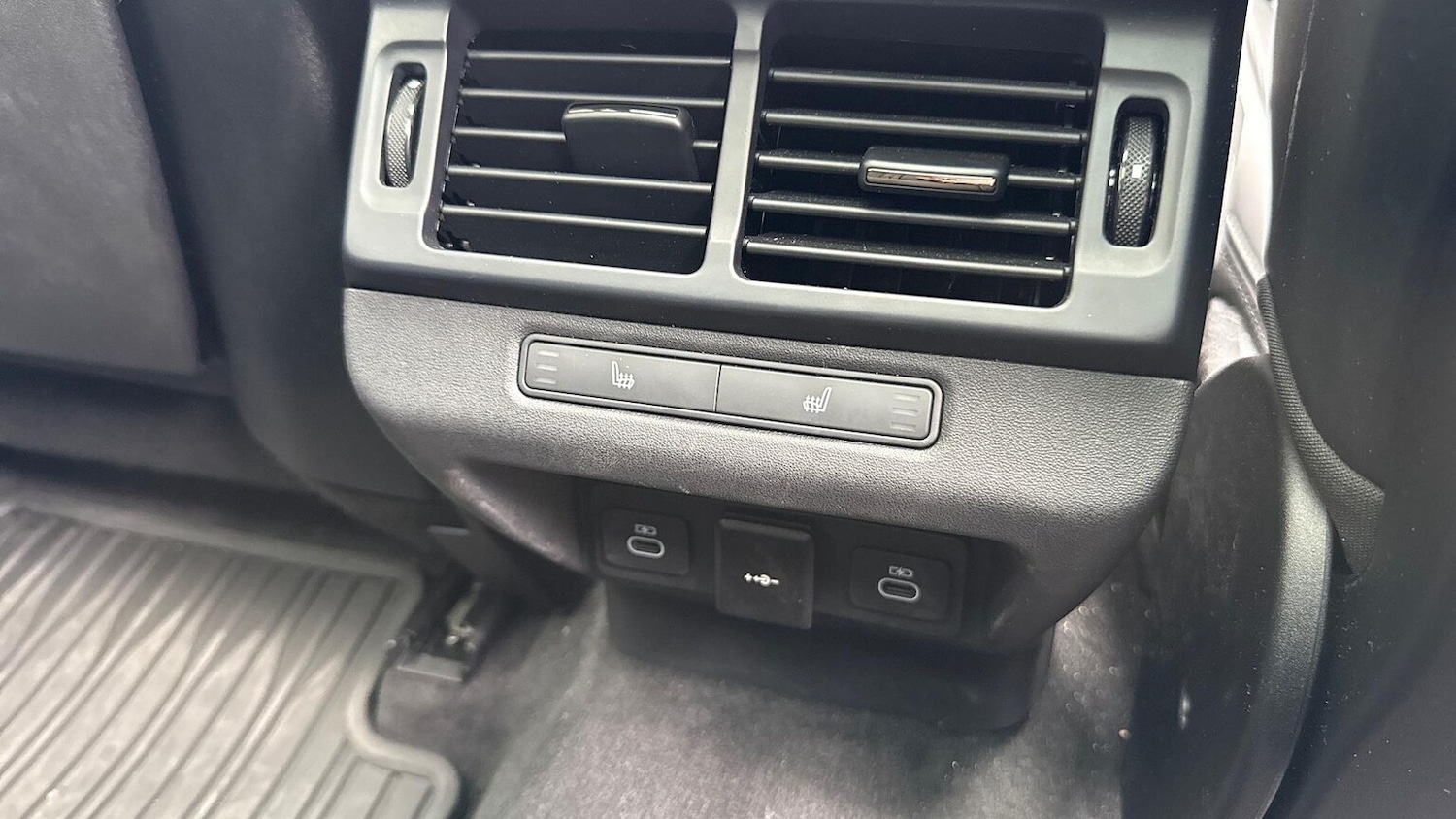 Used Land Rover Range Rover Evoque 2025 for sale - 76365094: Photo 18