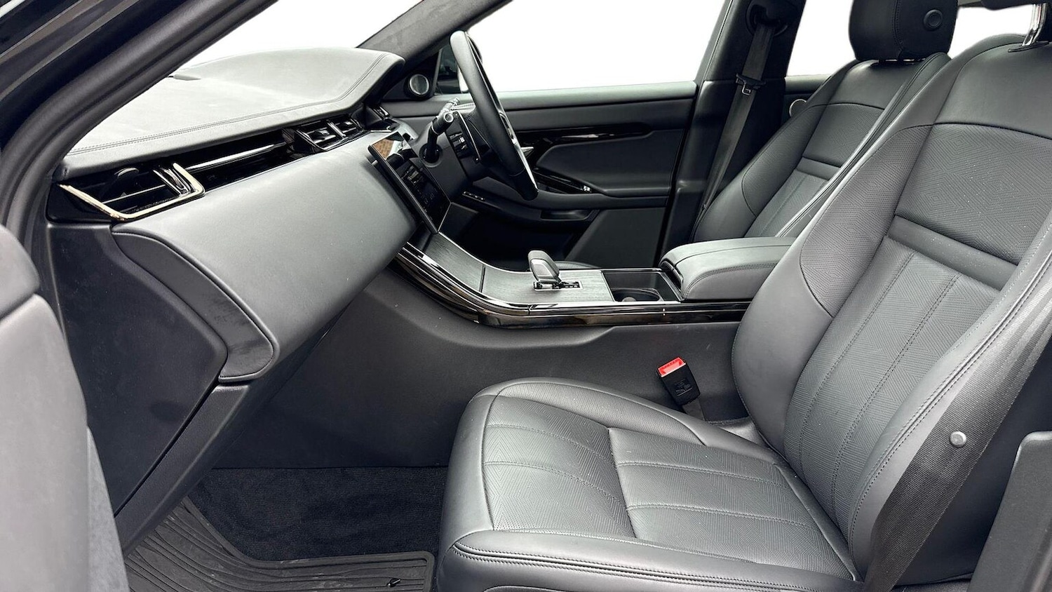 Used Land Rover Range Rover Evoque 2025 for sale - 76365094: Photo 3
