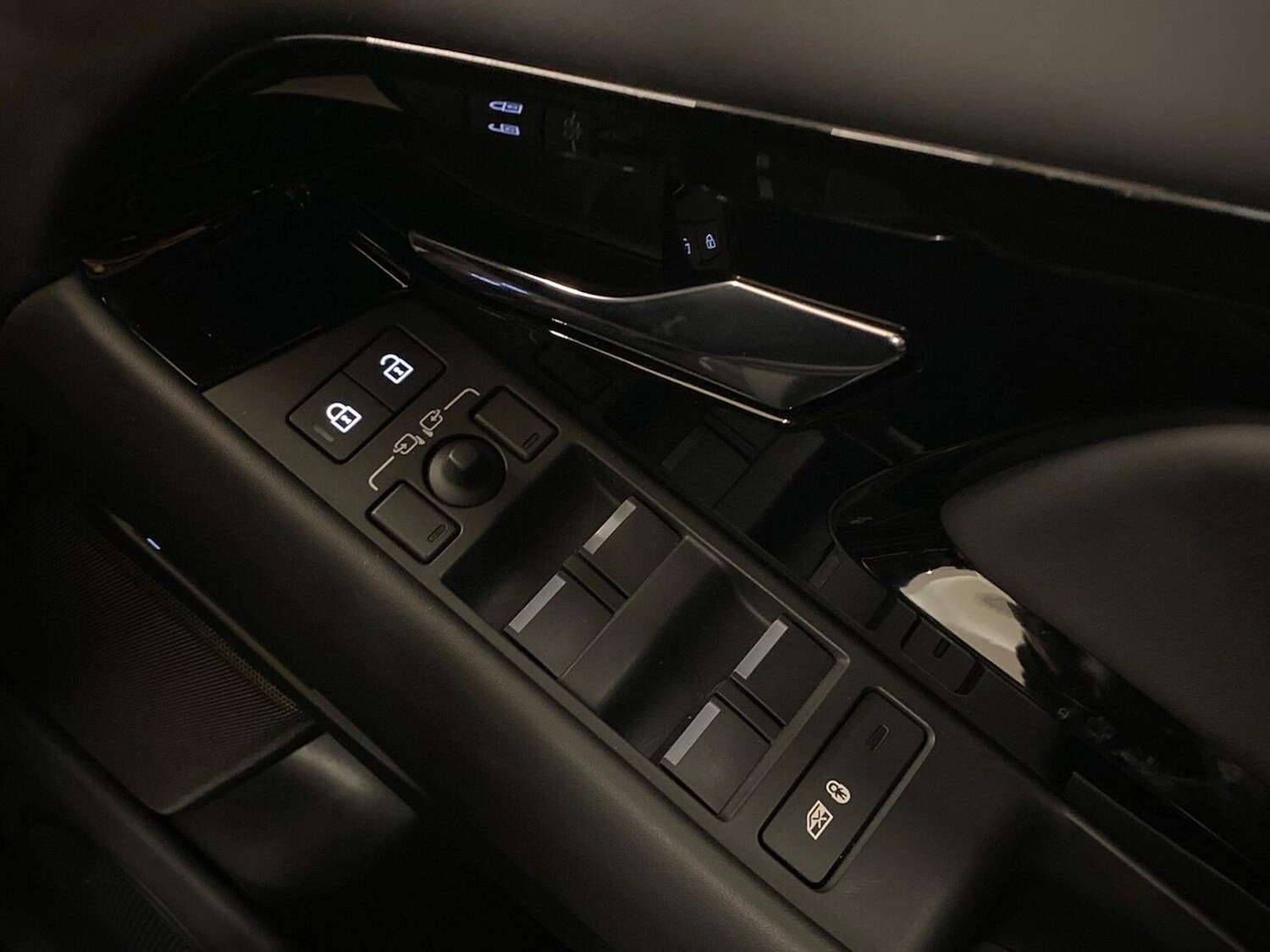 Used Land Rover Range Rover Evoque 2025 for sale - 76365094: Photo 41