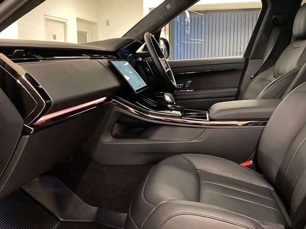 Used Land Rover Range Rover Sport 2023 for sale - 76182481: Photo 3