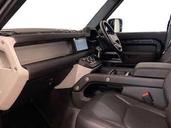 Used Land Rover Defender 2024 for sale - 78310355: Photo