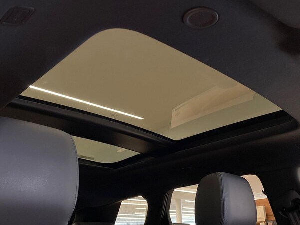 Used Land Rover Range Rover Evoque 2025 for sale - 76164927: Photo 21