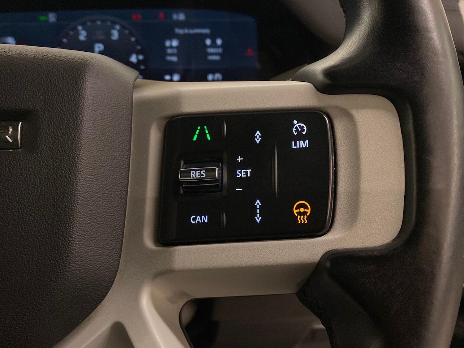 Used Land Rover Defender 2023 for sale - 76324599: Photo 43