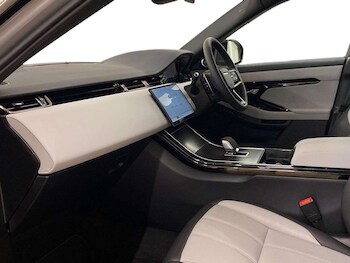 Used Land Rover Range Rover Evoque 2025 for sale - 78420801: Photo