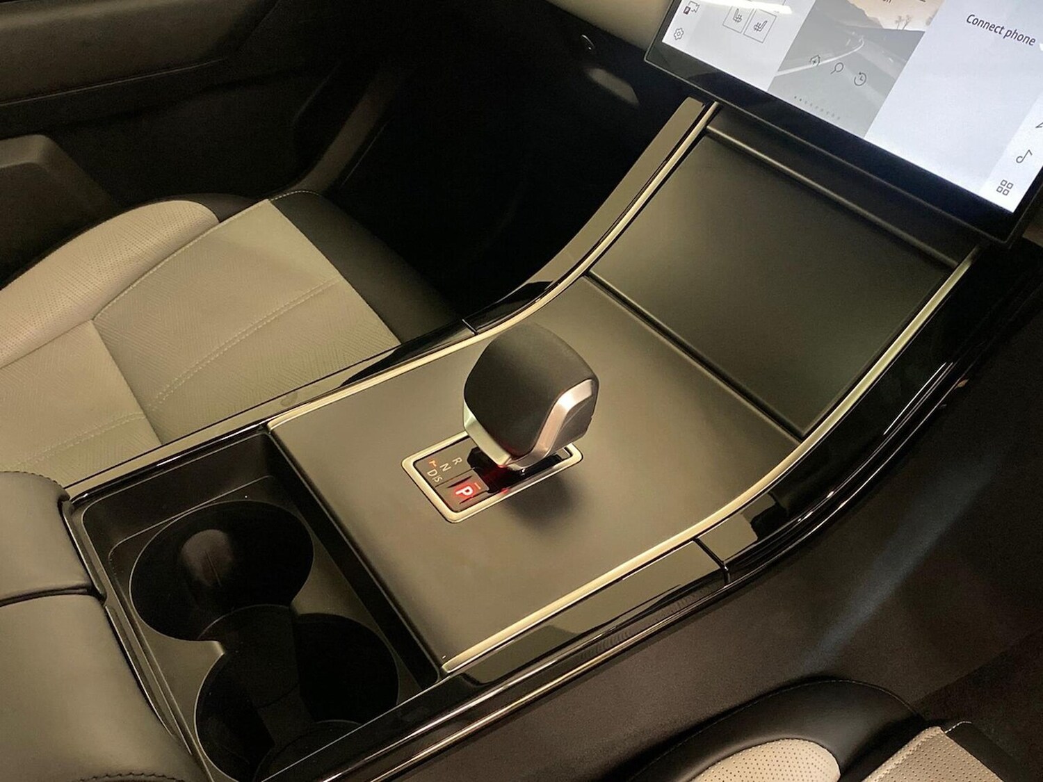 Used Land Rover Range Rover Velar 2024 for sale - 78191494: Photo 15