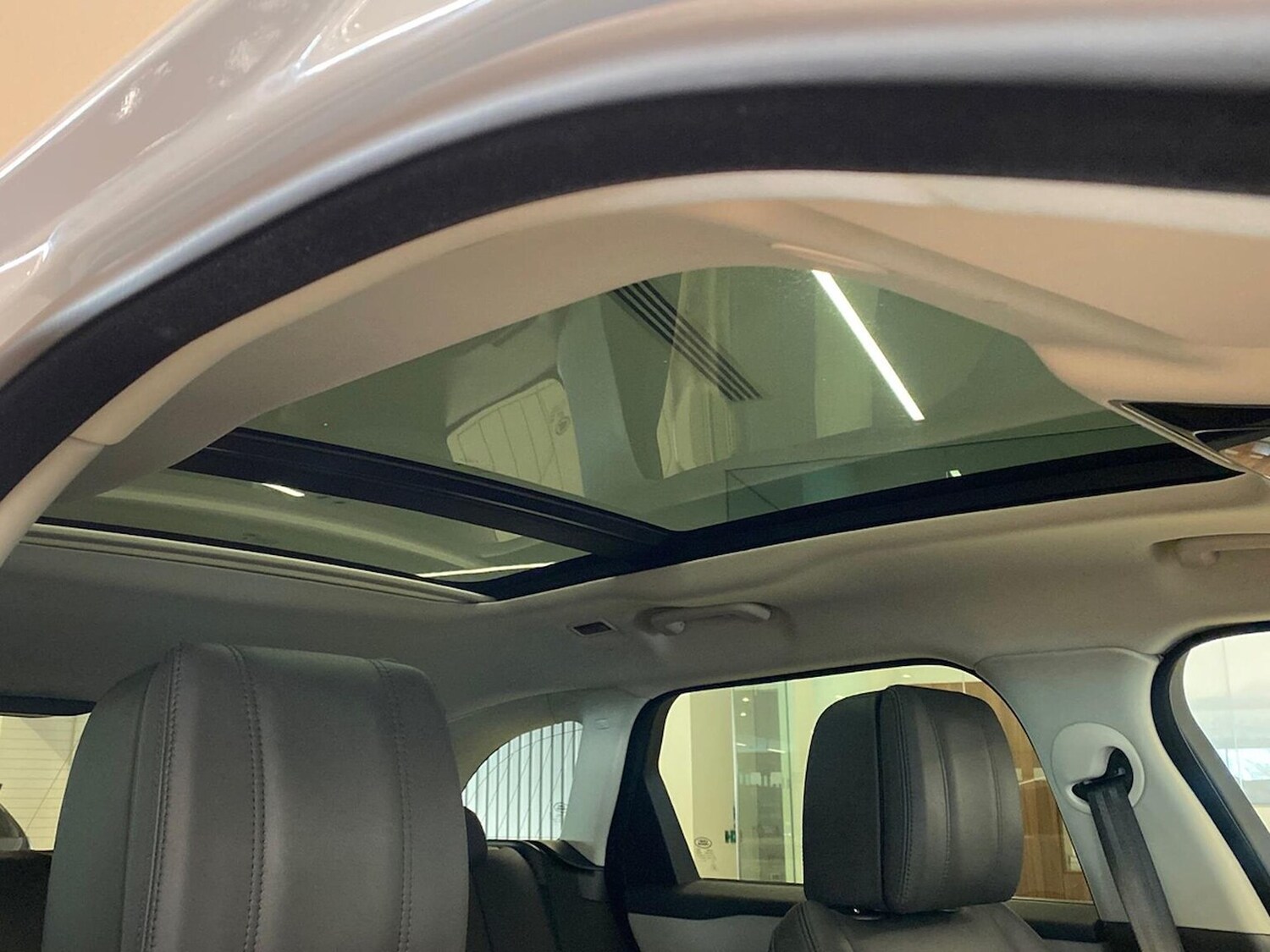 Used Land Rover Range Rover Velar 2024 for sale - 78191494: Photo 23