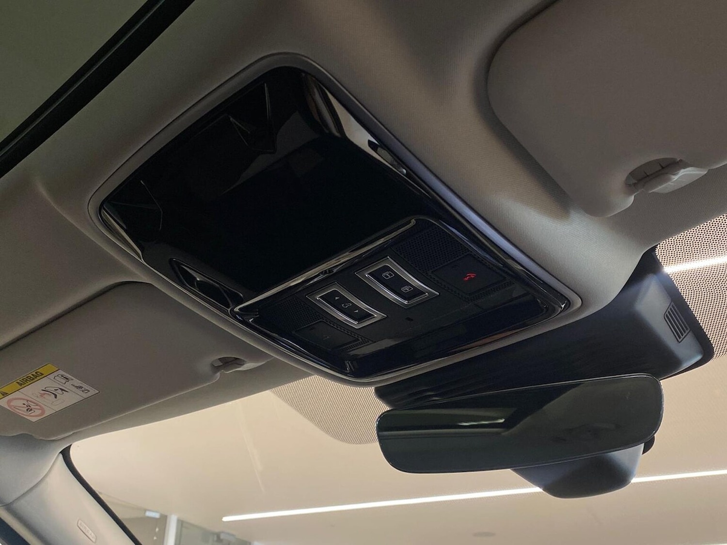 Used Land Rover Range Rover Velar 2024 for sale - 78191494: Photo 25