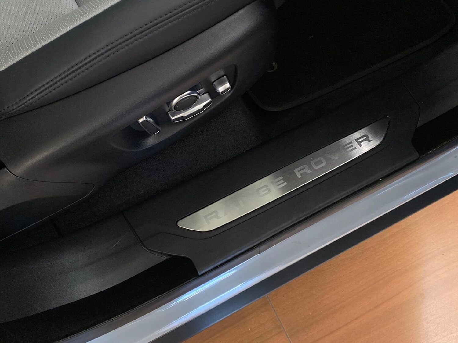 Used Land Rover Range Rover Velar 2024 for sale - 78191494: Photo 40