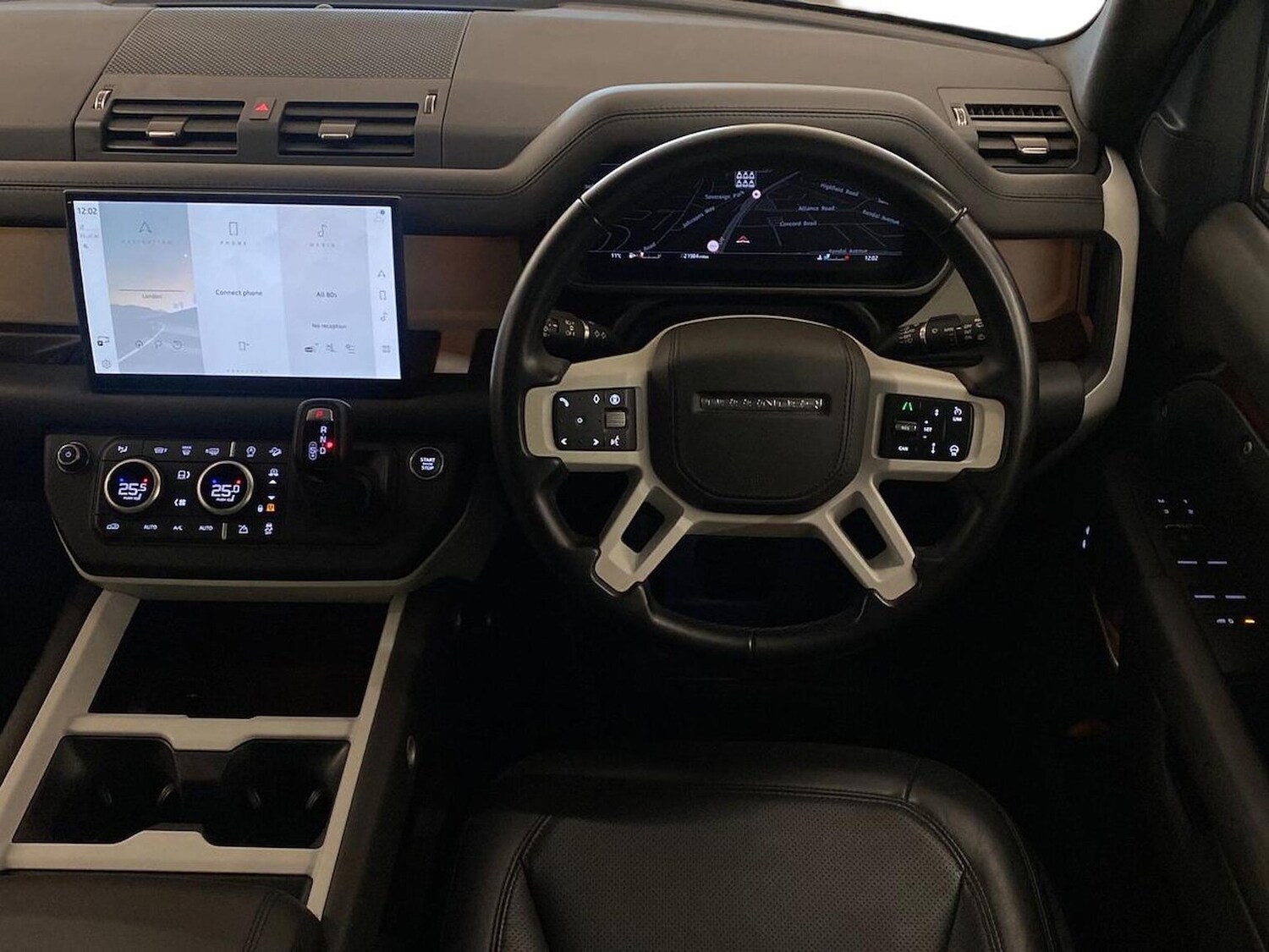 Used Land Rover Defender 2024 for sale - 78202060: Photo 17