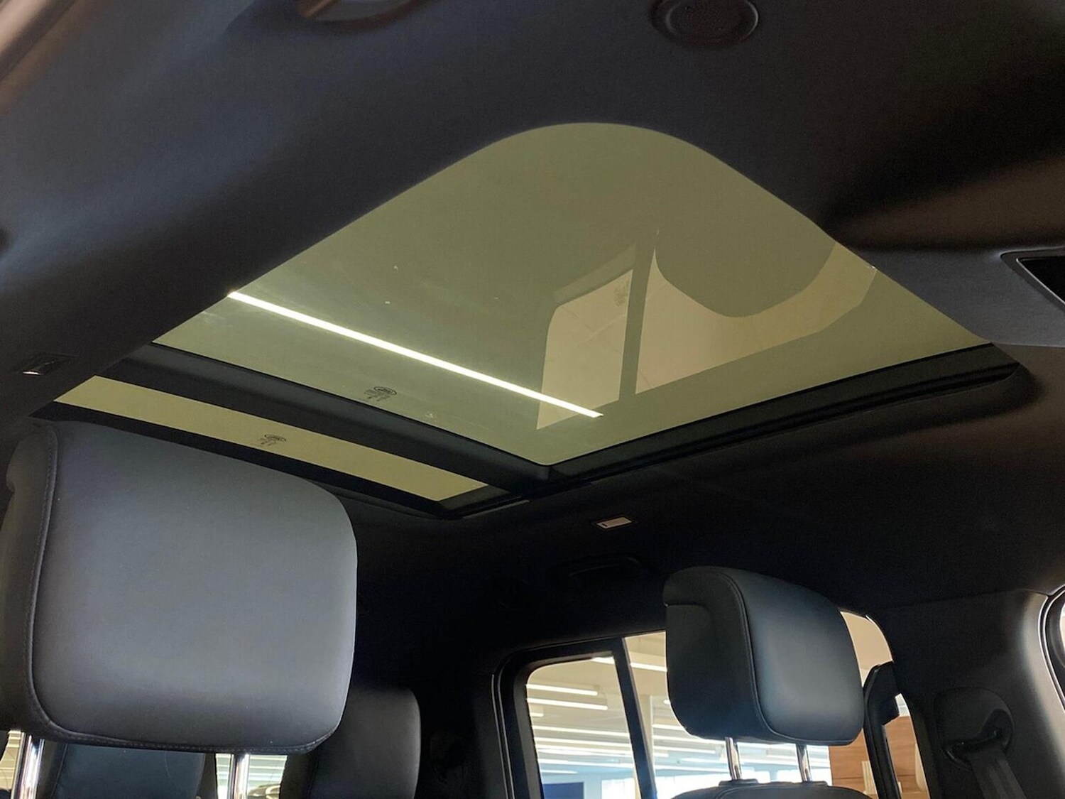 Used Land Rover Defender 2024 for sale - 78202060: Photo 23