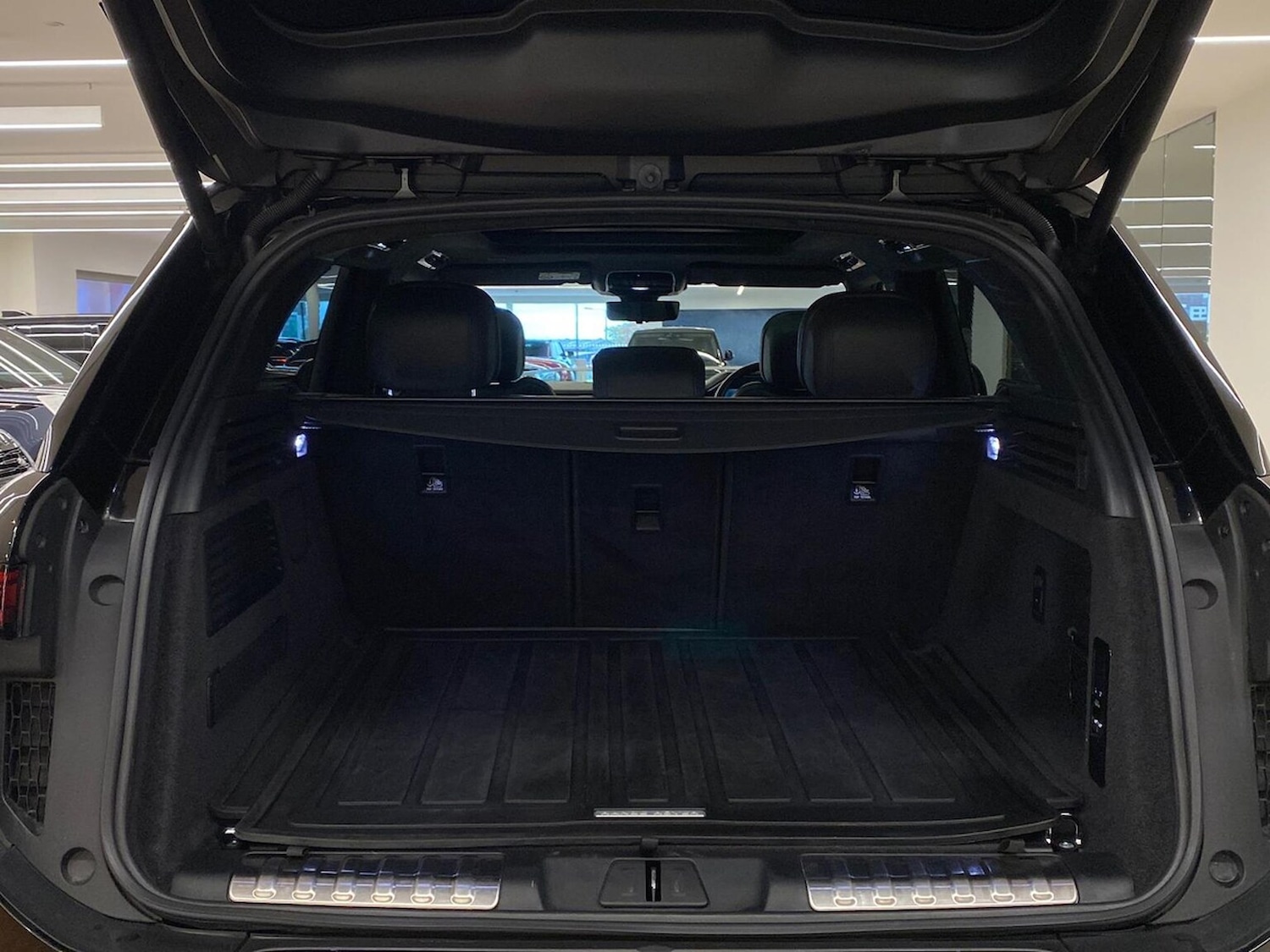 Used Land Rover Range Rover Sport 2023 for sale - 76749032: Photo 10