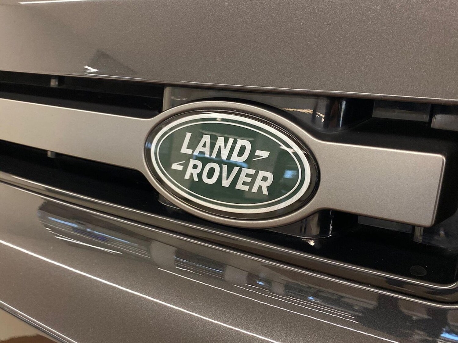 Used Land Rover Defender 2023 for sale - 76320685: Photo 31