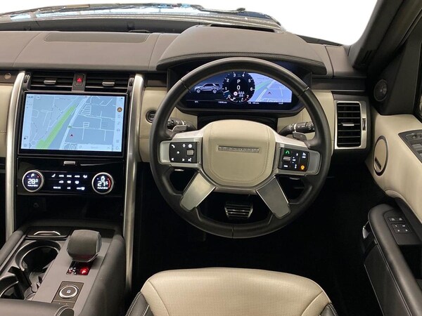 Used Land Rover Discovery 2023 for sale - 76313825: Photo 15