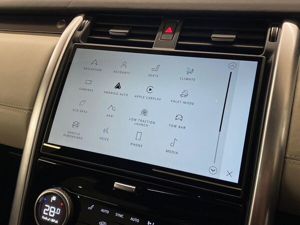 Used Land Rover Discovery 2023 for sale - 76313825: Photo 31
