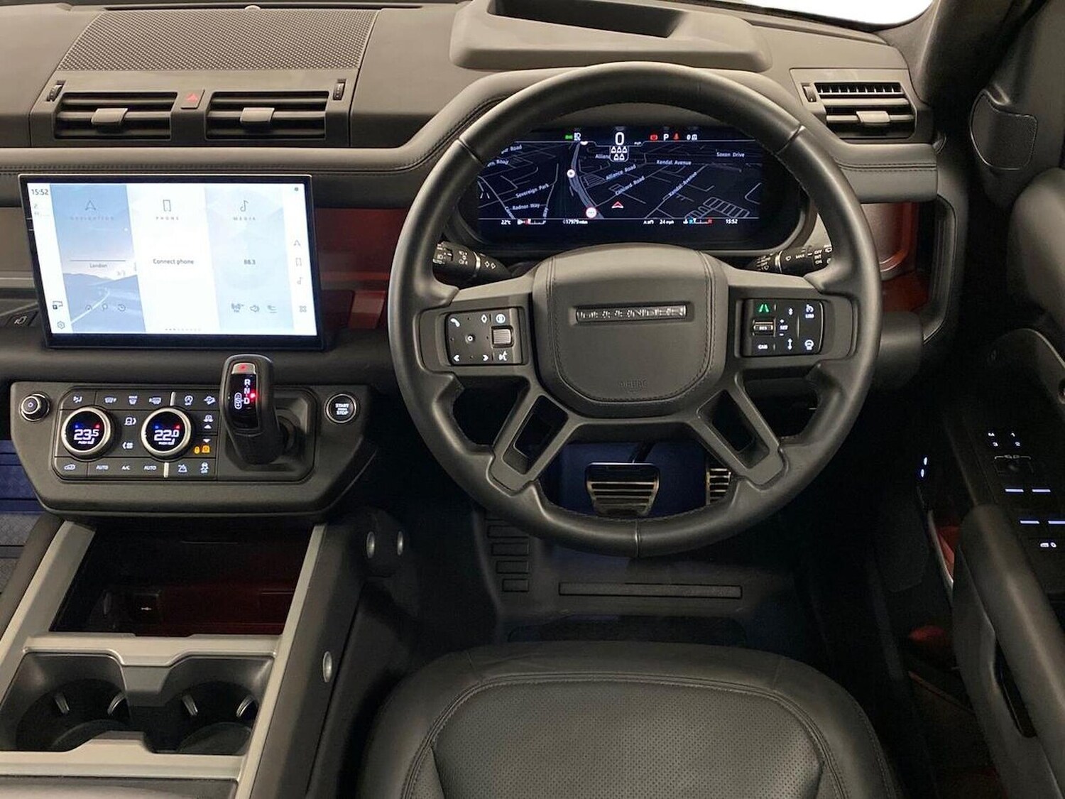 Used Land Rover Defender 2024 for sale - 76918974: Photo 15