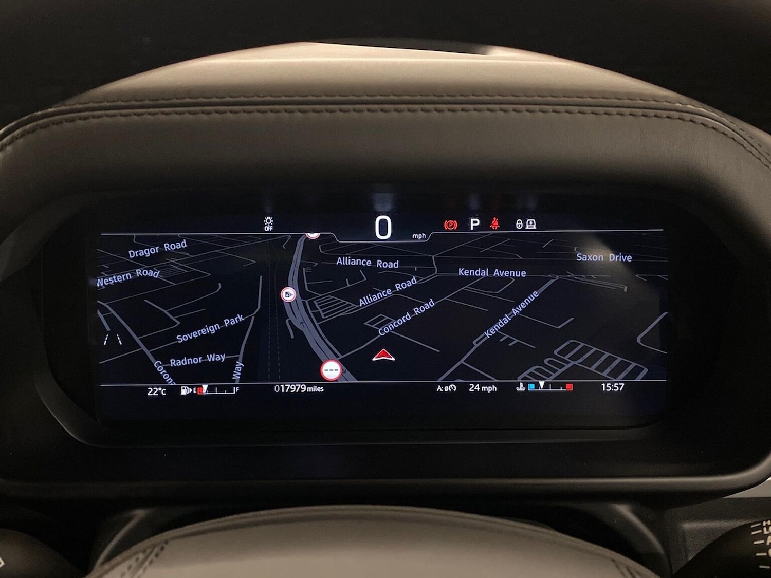 Used Land Rover Defender 2024 for sale - 76918974: Photo 16