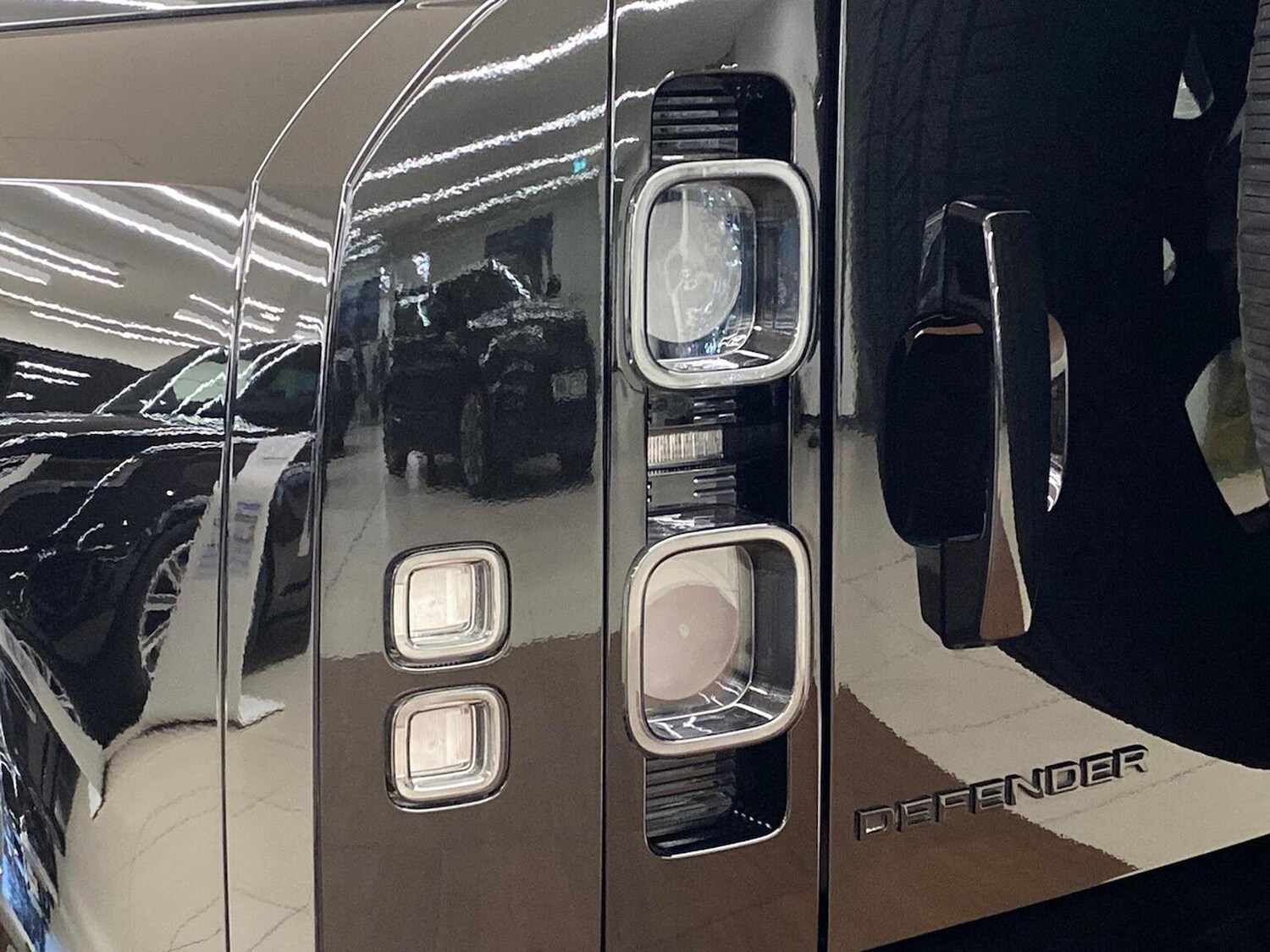 Used Land Rover Defender 2024 for sale - 76918974: Photo 19