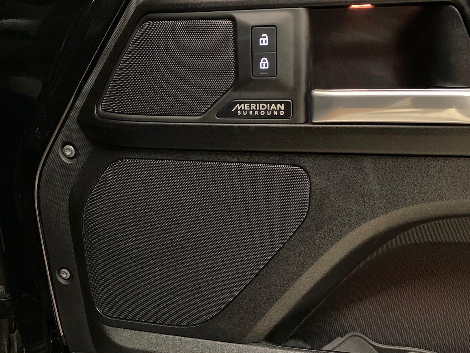 Used Land Rover Defender 2024 for sale - 76918974: Photo 24