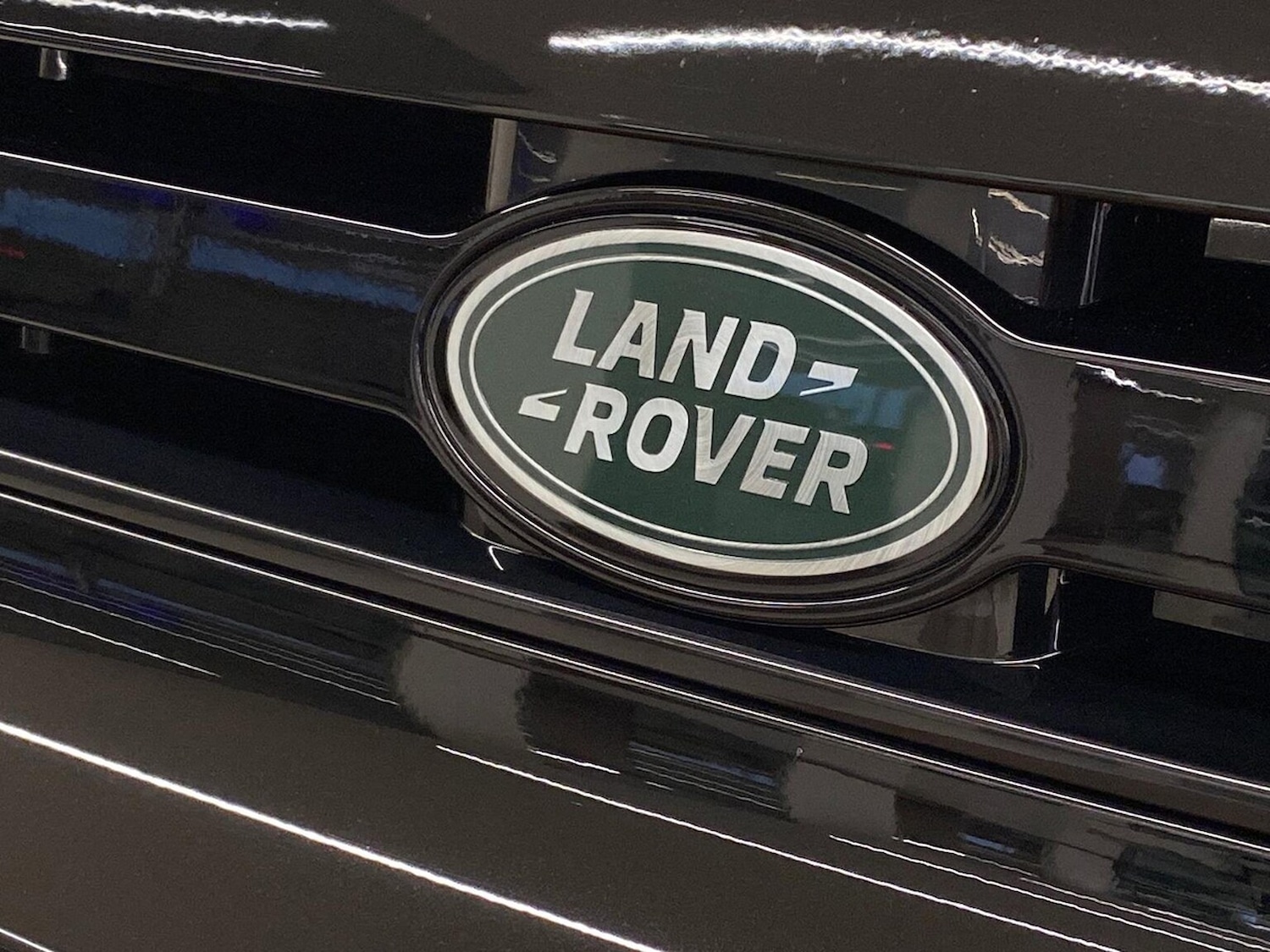 Used Land Rover Defender 2024 for sale - 76918974: Photo 32