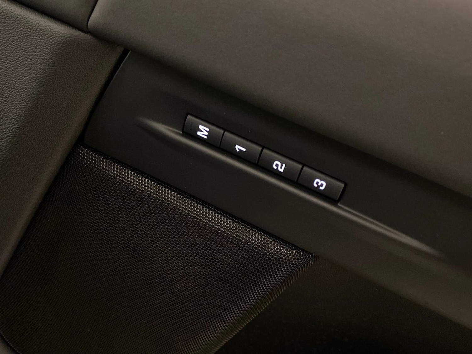 Used Land Rover Range Rover Evoque 2025 for sale - 78191405: Photo 27