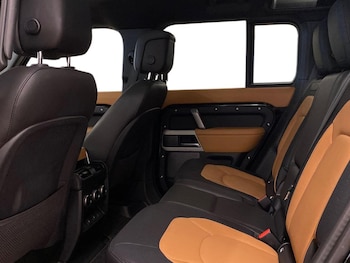 Used Land Rover Defender 2023 for sale - 75481880: Photo