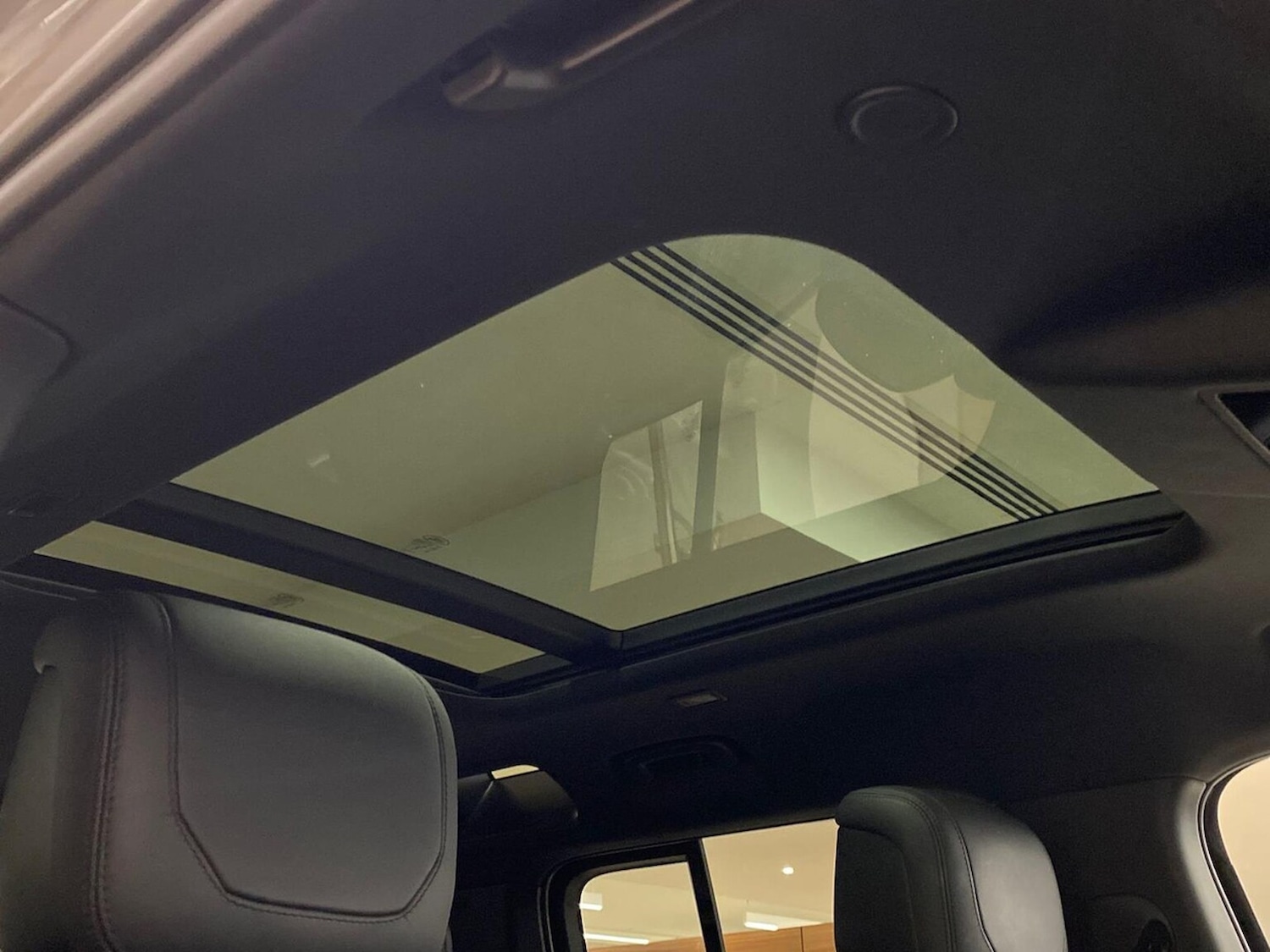 Used Land Rover Defender 2023 for sale - 76591420: Photo 21