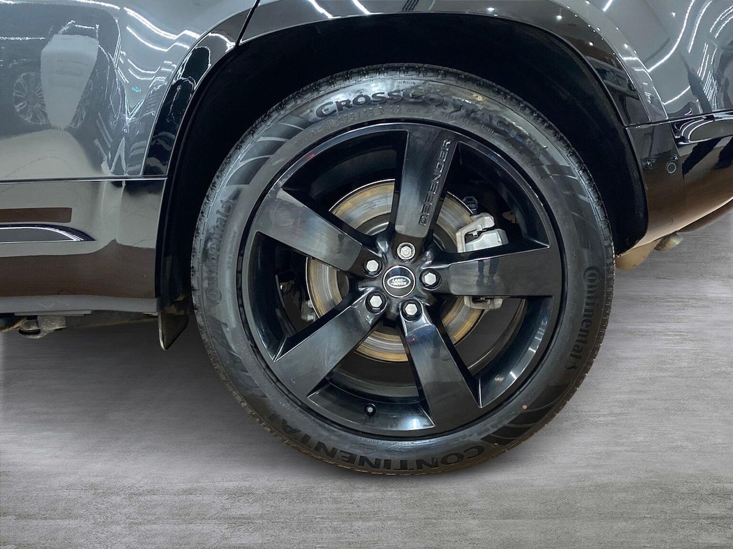 Used Land Rover Defender 2023 for sale - 76591420: Photo 8