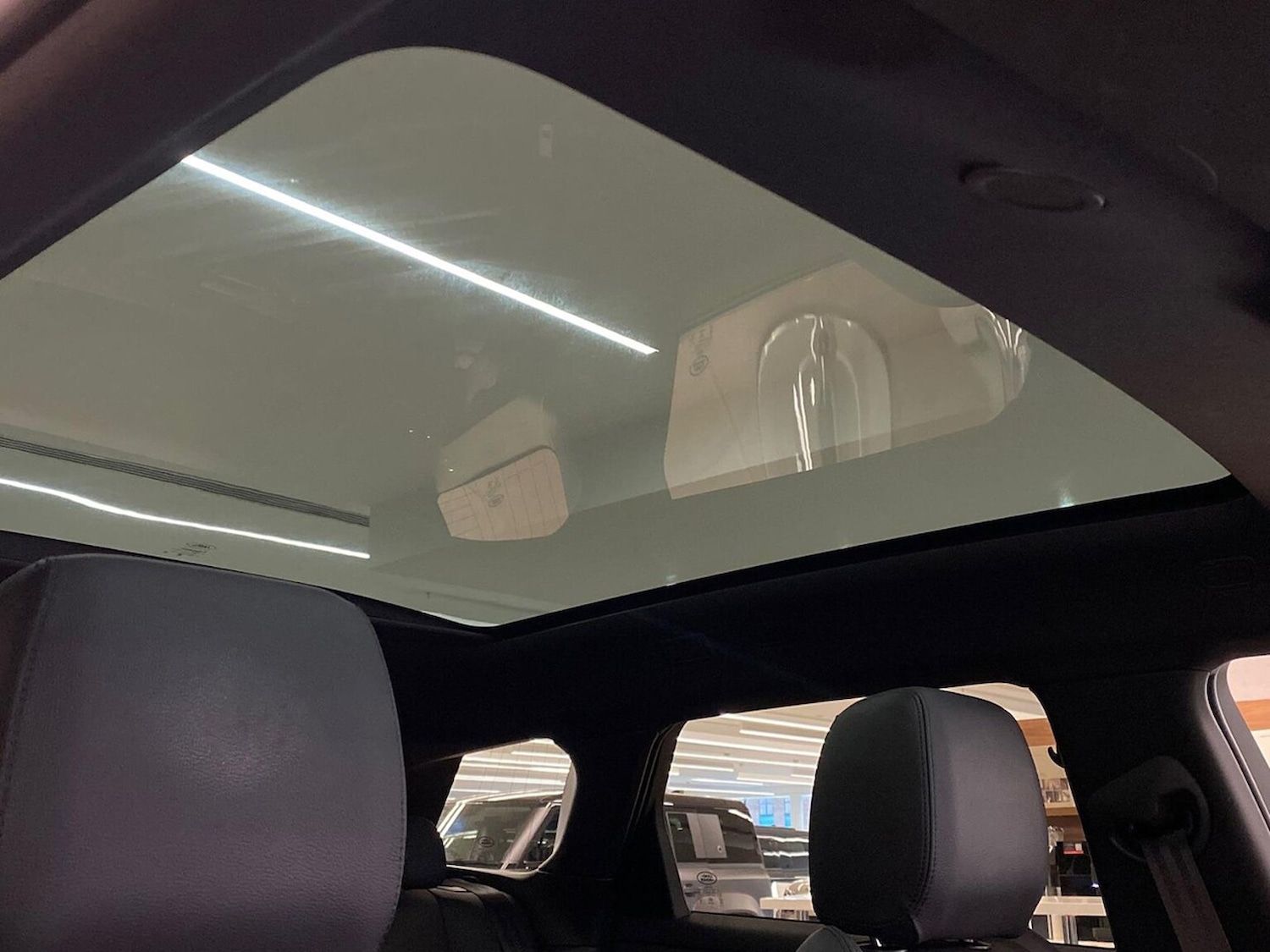 Used Land Rover Range Rover Evoque 2025 for sale - 76418233: Photo 21