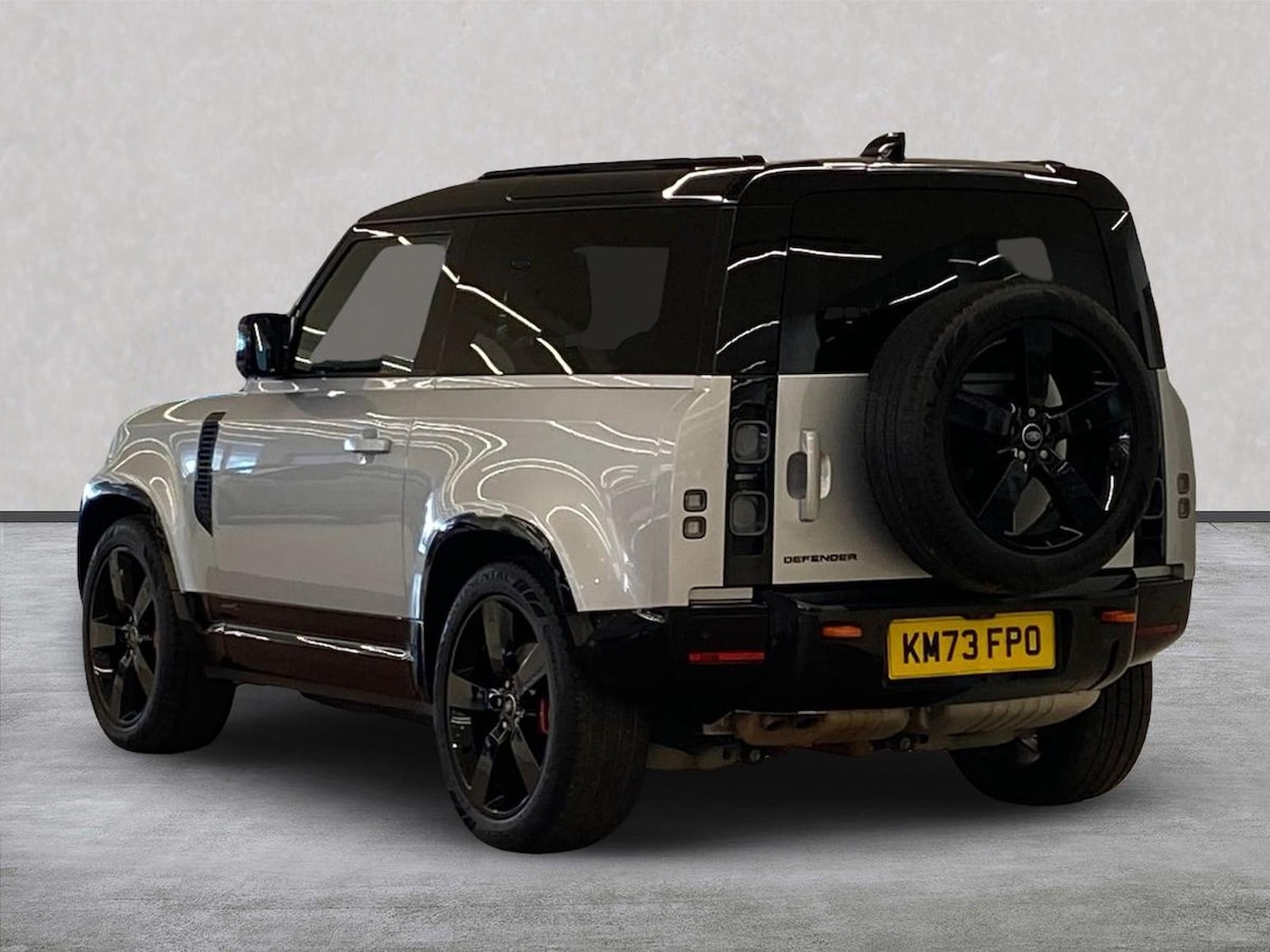 Used Land Rover Defender 2023 for sale - 78191448: Photo 2