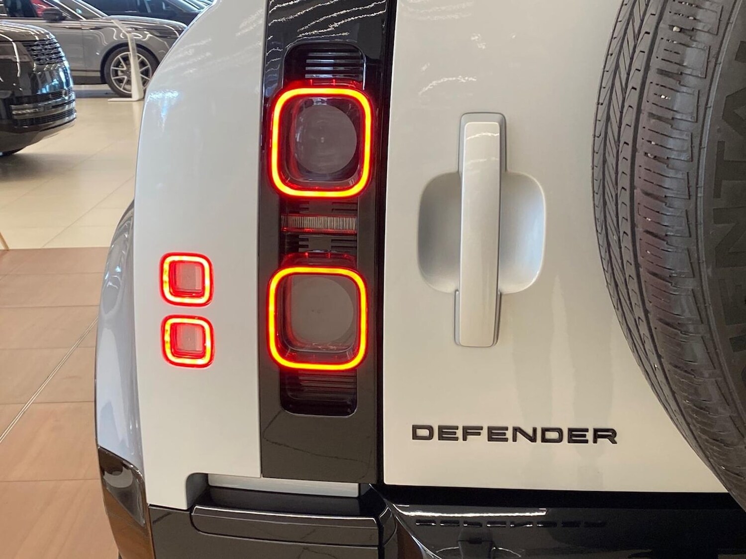 Used Land Rover Defender 2023 for sale - 78191448: Photo 28