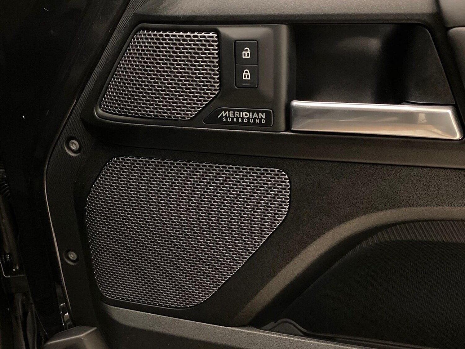 Used Land Rover Defender 2023 for sale - 77489519: Photo 24