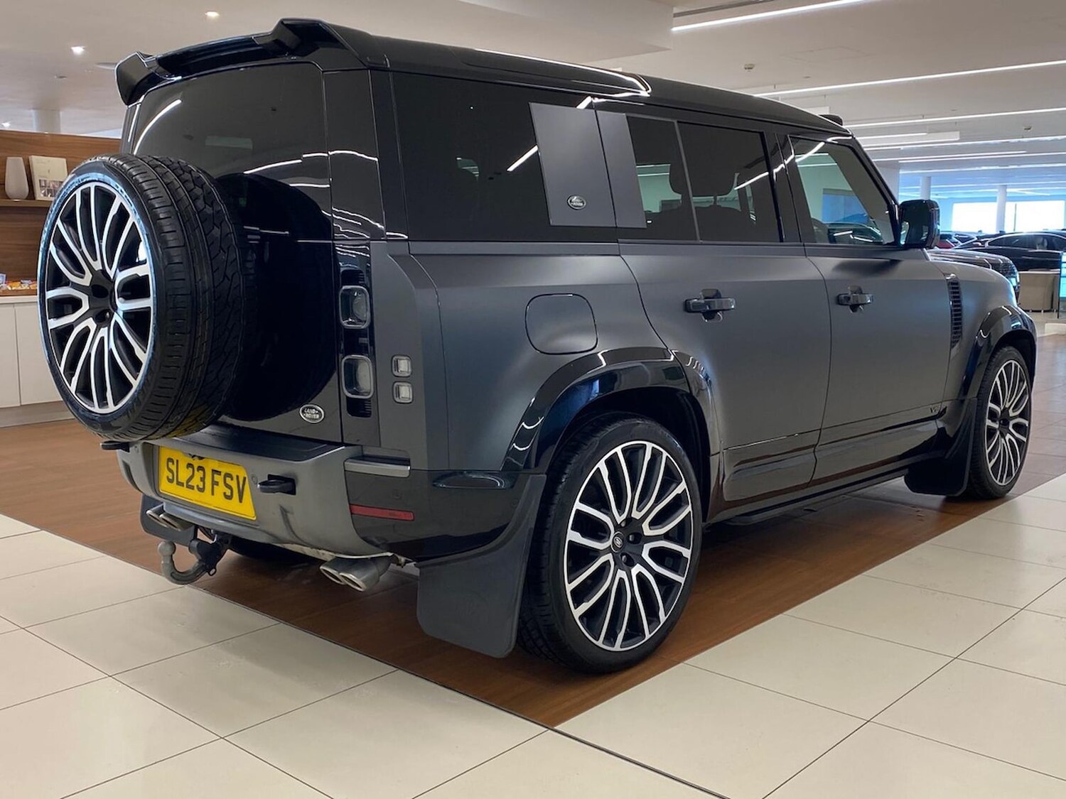 Used Land Rover Defender 2023 for sale - 77489519: Photo 29