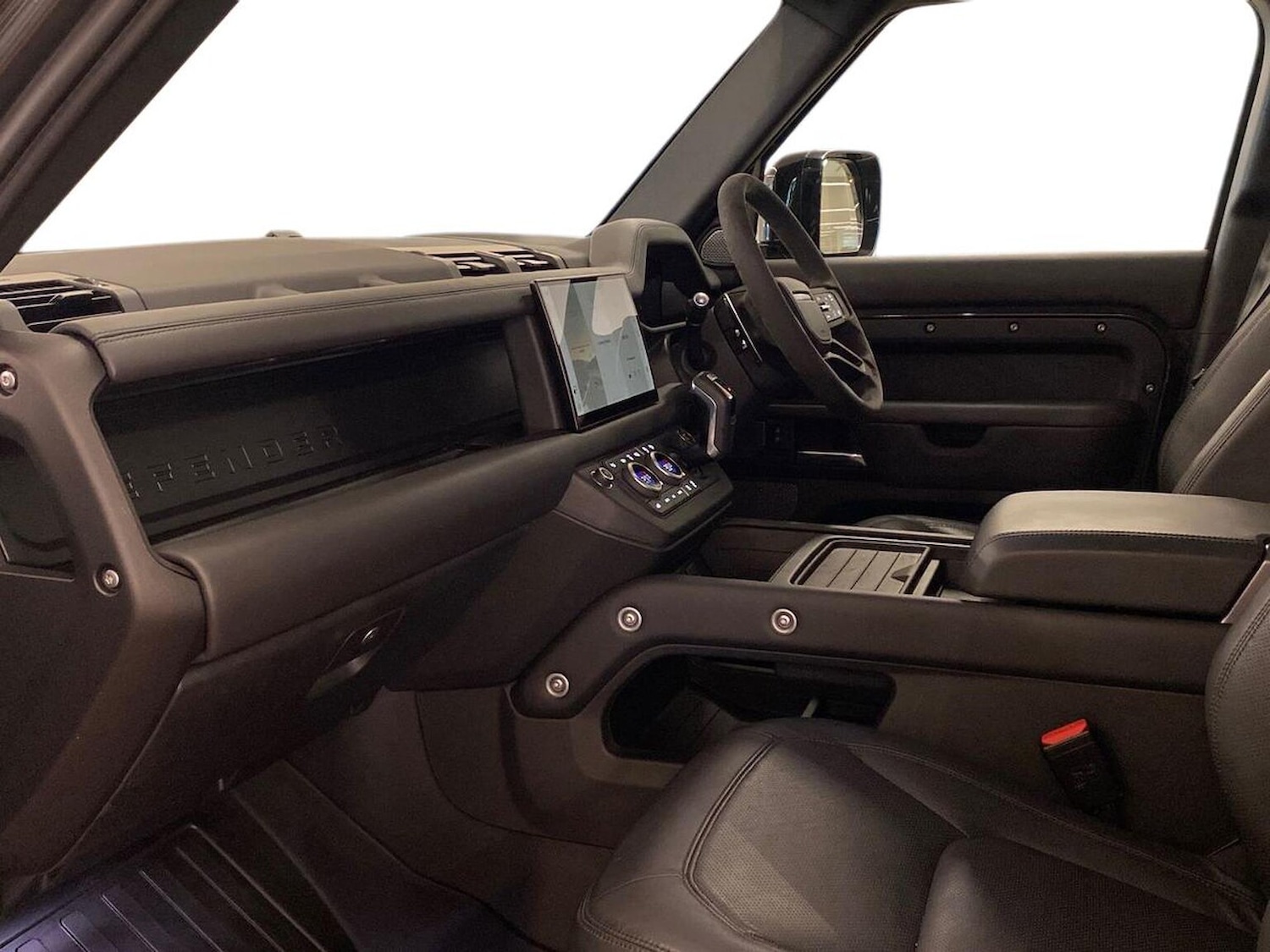 Used Land Rover Defender 2023 for sale - 77489519: Photo 3