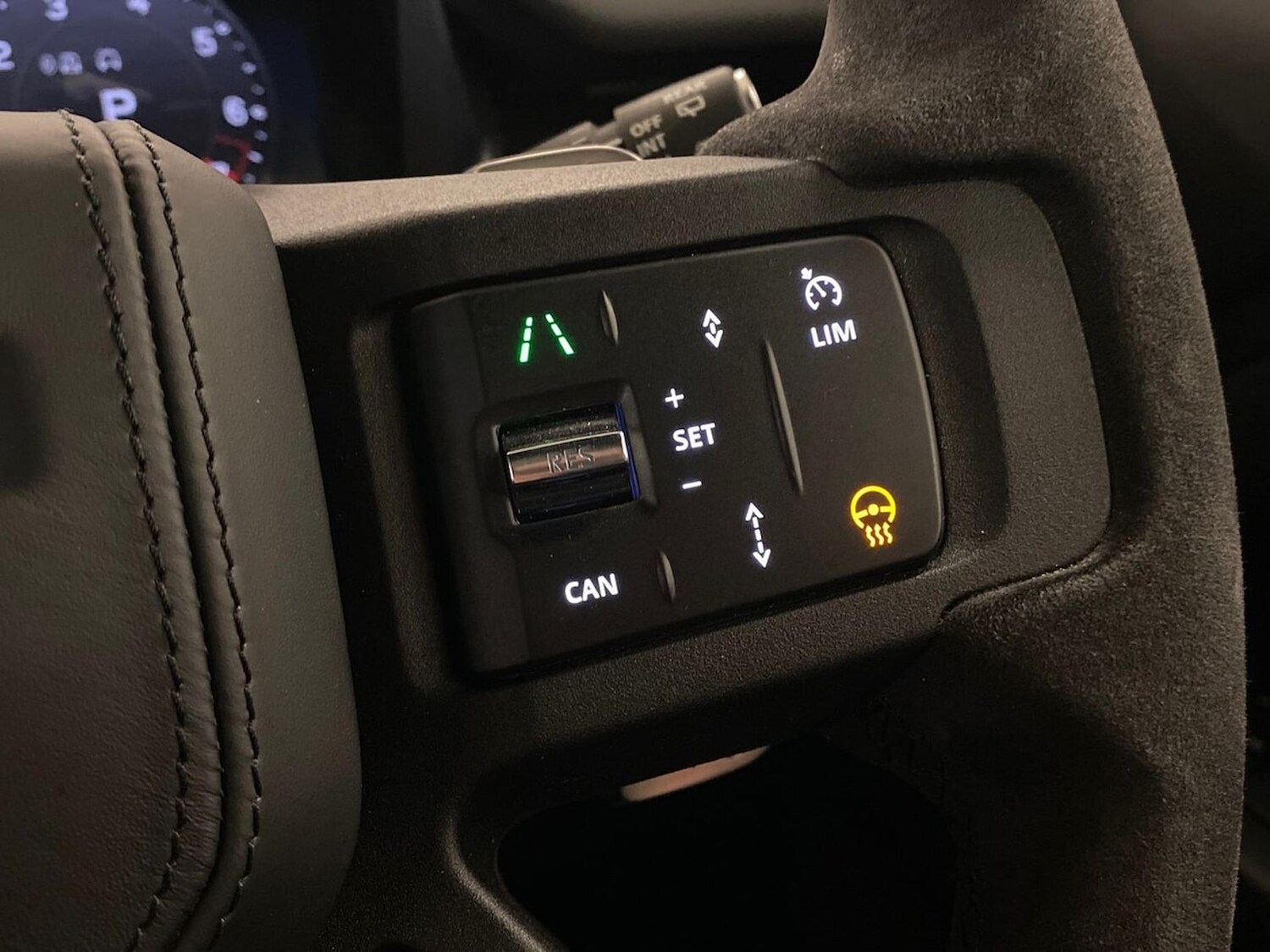 Used Land Rover Defender 2023 for sale - 77489519: Photo 39