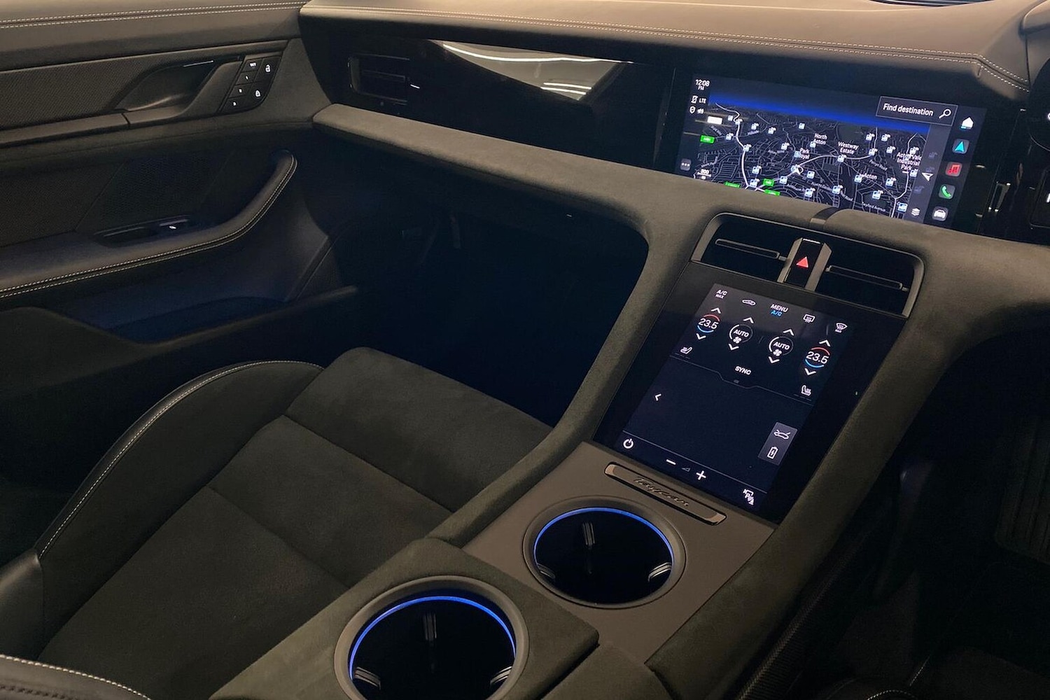 Used Porsche Taycan 2023 for sale - 76663760: Photo 13